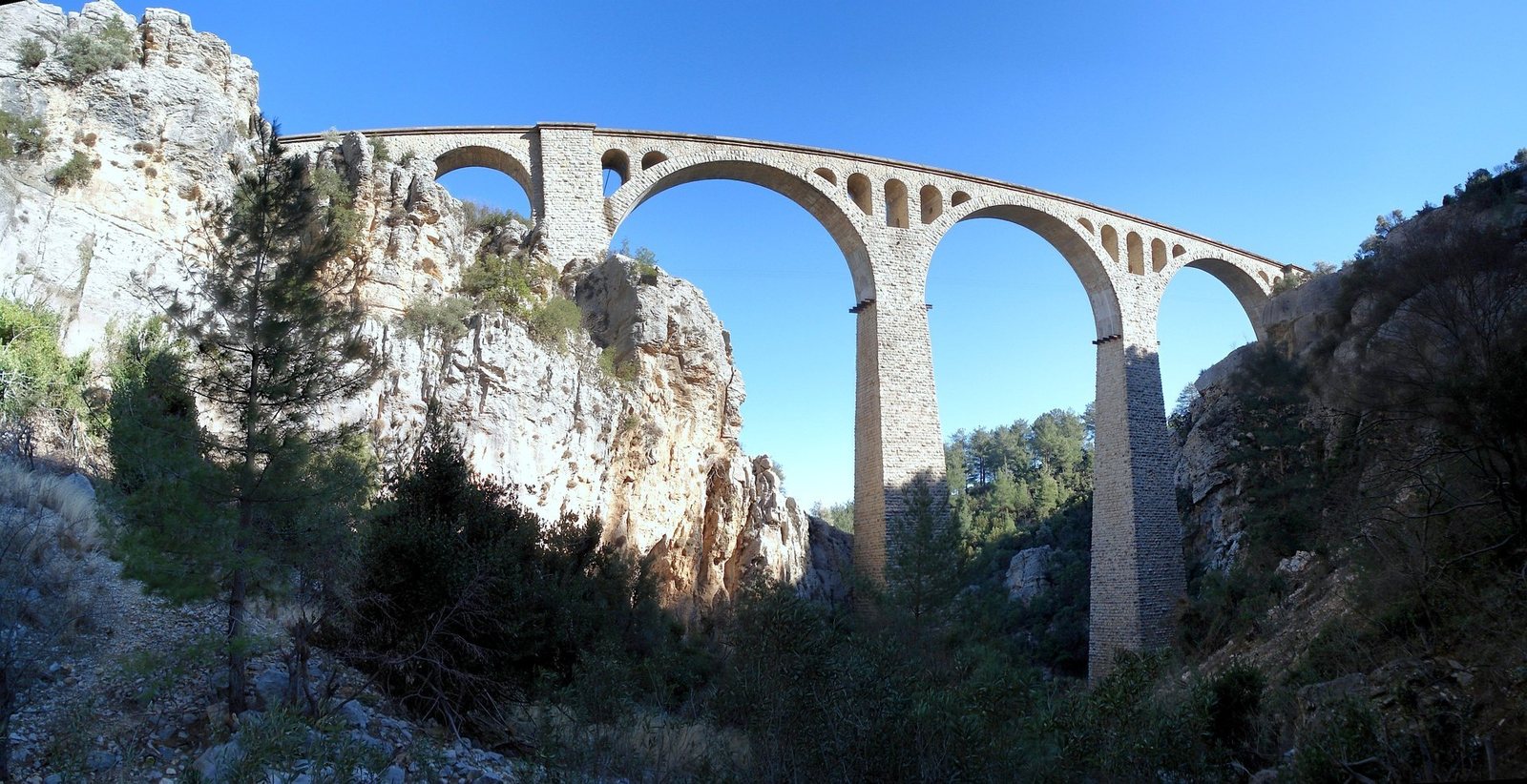 Varda Bridge