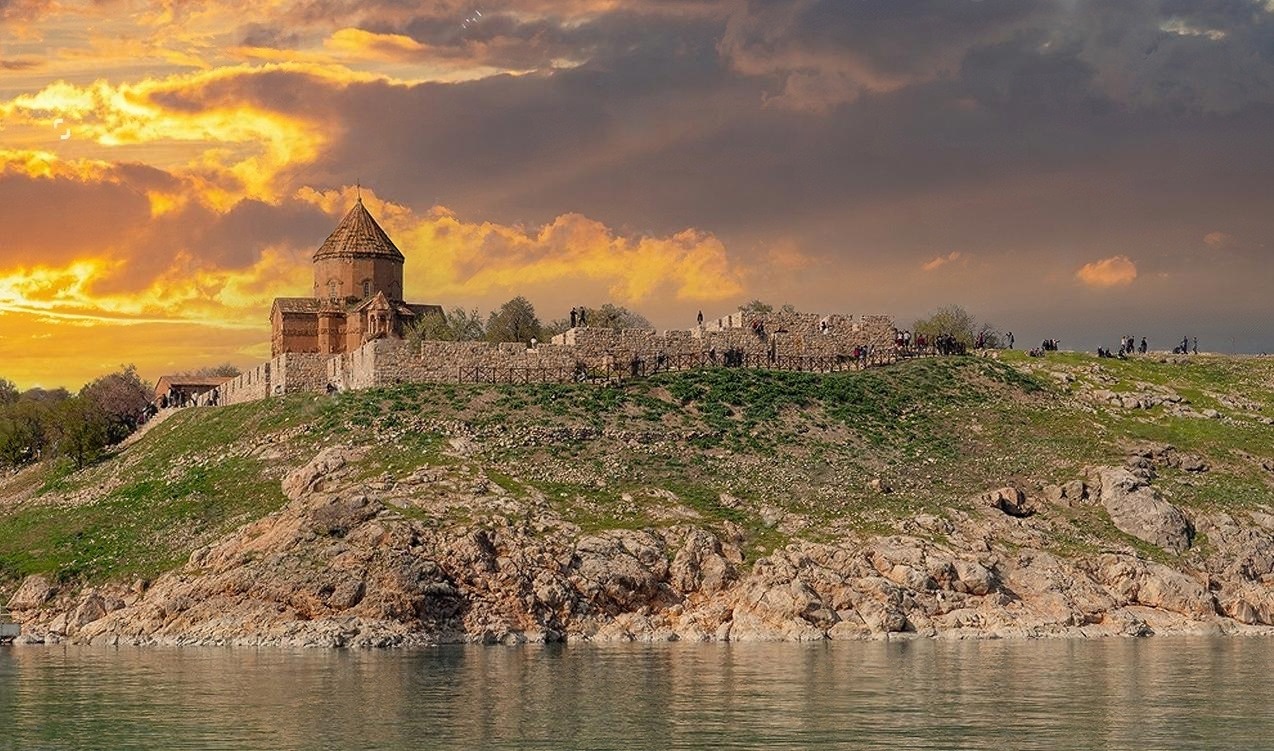 Lake Van and Eastern Express Tour from Kayseri route image 3