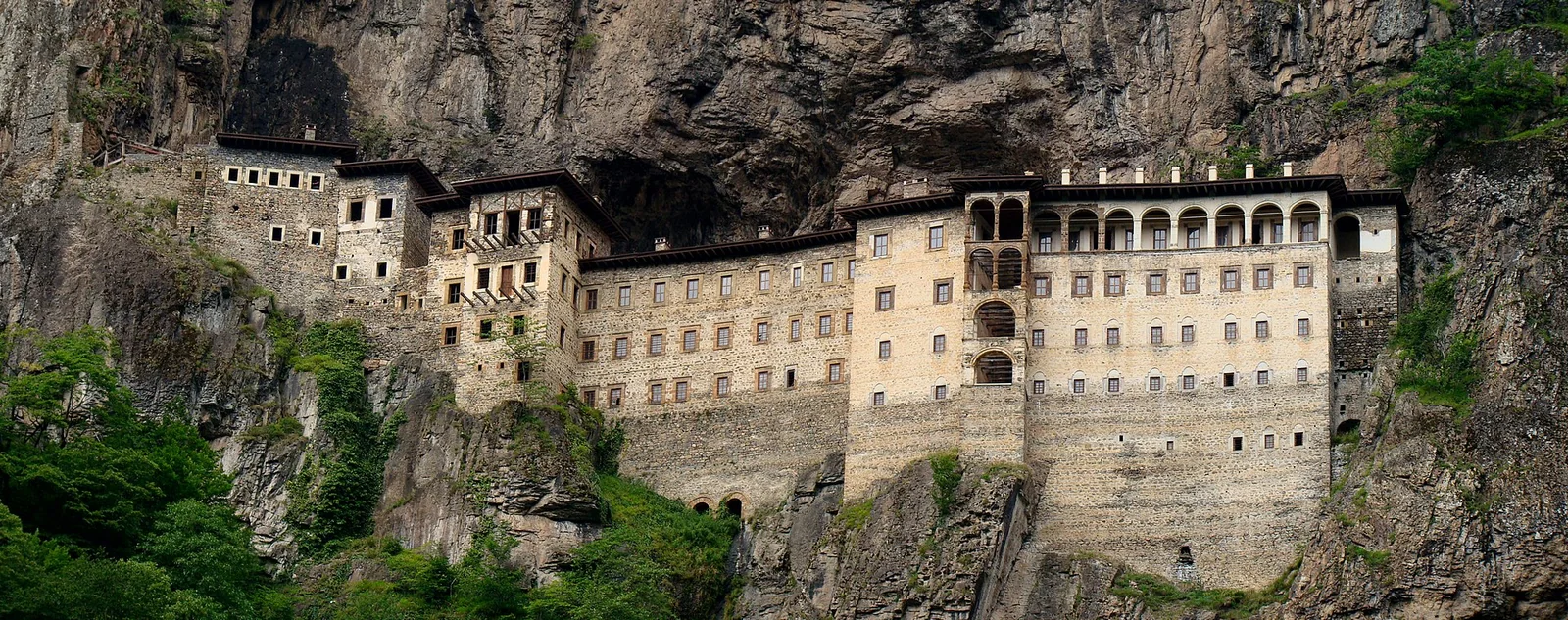 Sümela Manastırı ve Altındere Vadisi